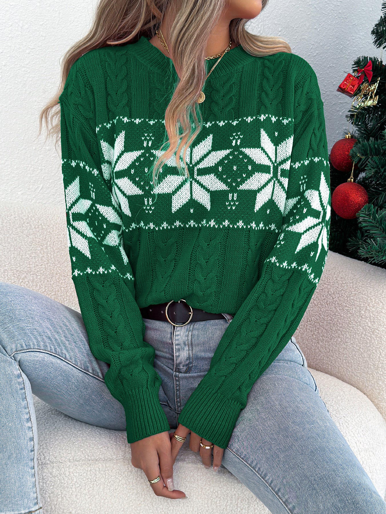 Snowflake patterned lantern long sleeved pullover sweater