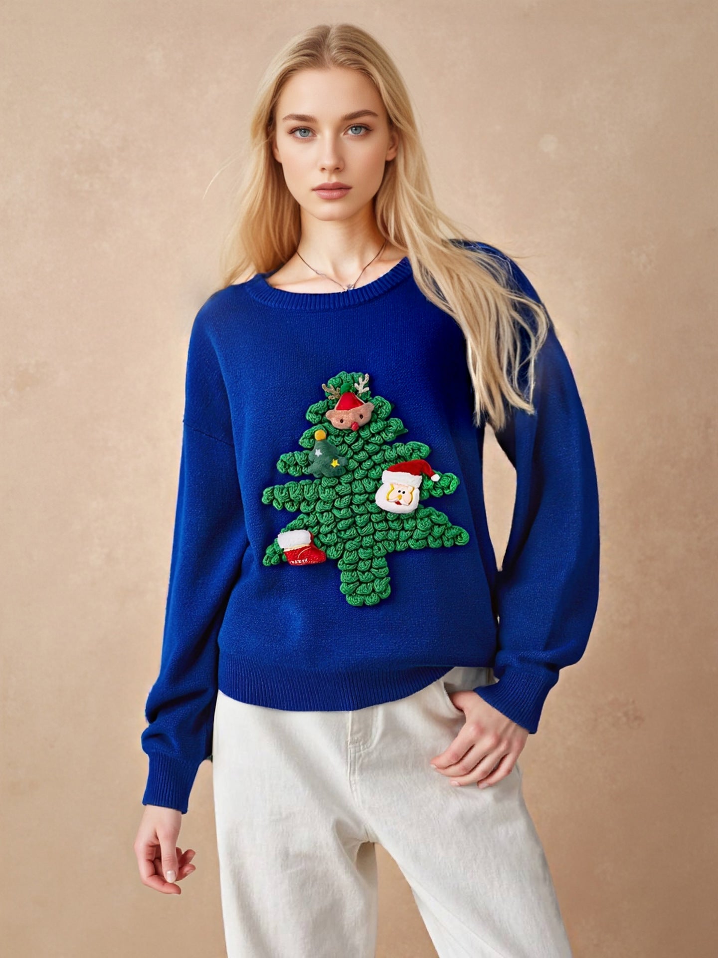 Round neck knitted sweater for women on Christmas Day